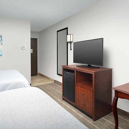 Holiday Inn Express Boston North-Woburn By Ihg Exterior foto