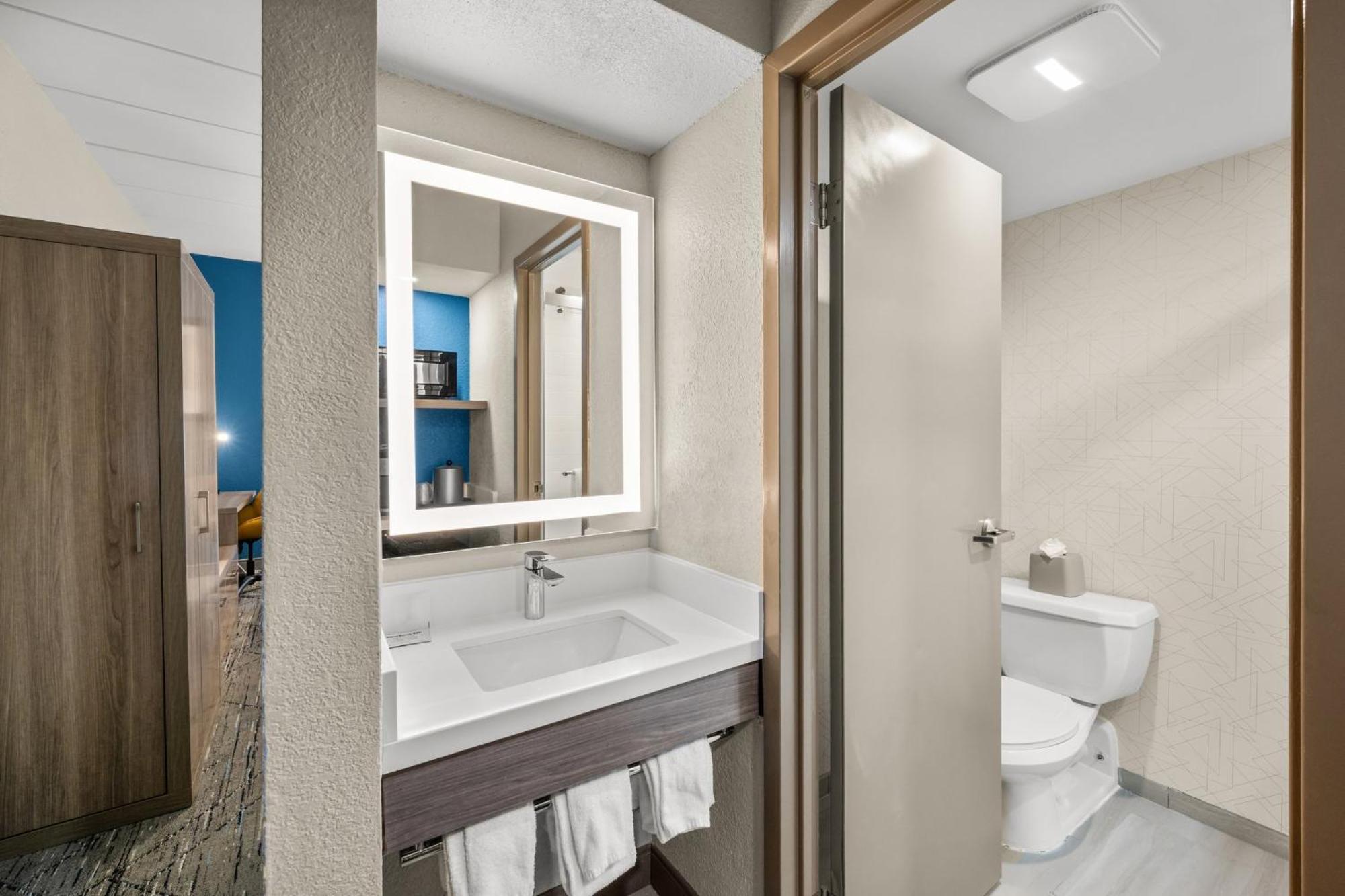 Holiday Inn Express Boston North-Woburn By Ihg Exterior foto